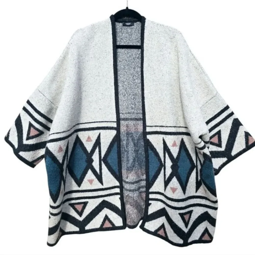 Parfois Women's European‎ Knit Ethnic Pattern Poncho Cardigan One Size Fits All